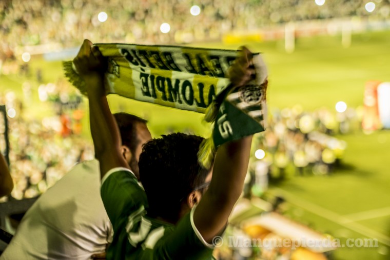 Afición celebrando el ascenso del Betis