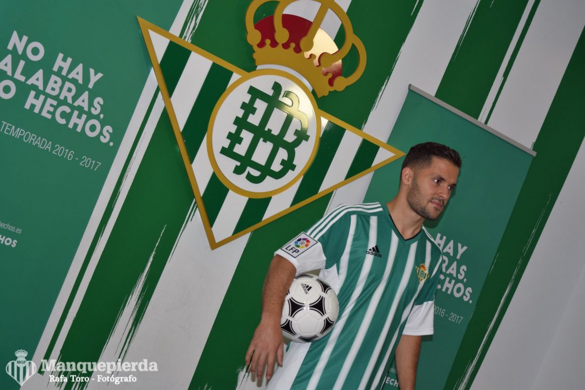 Presentación de Riza Durmisi. Foto: Rafa Toro