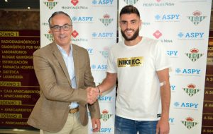 Miguel Torrecilla, junto a David López. Foto: MARCA