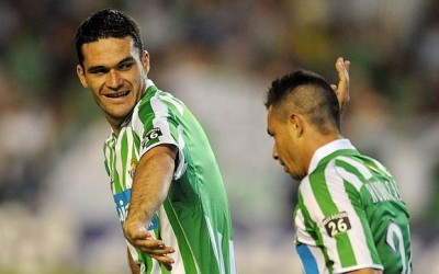 Rubén Castro y Molina celebrando un gol. Foto:ABC