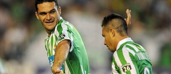 Rubén Castro y Molina celebrando un gol. Foto:ABC